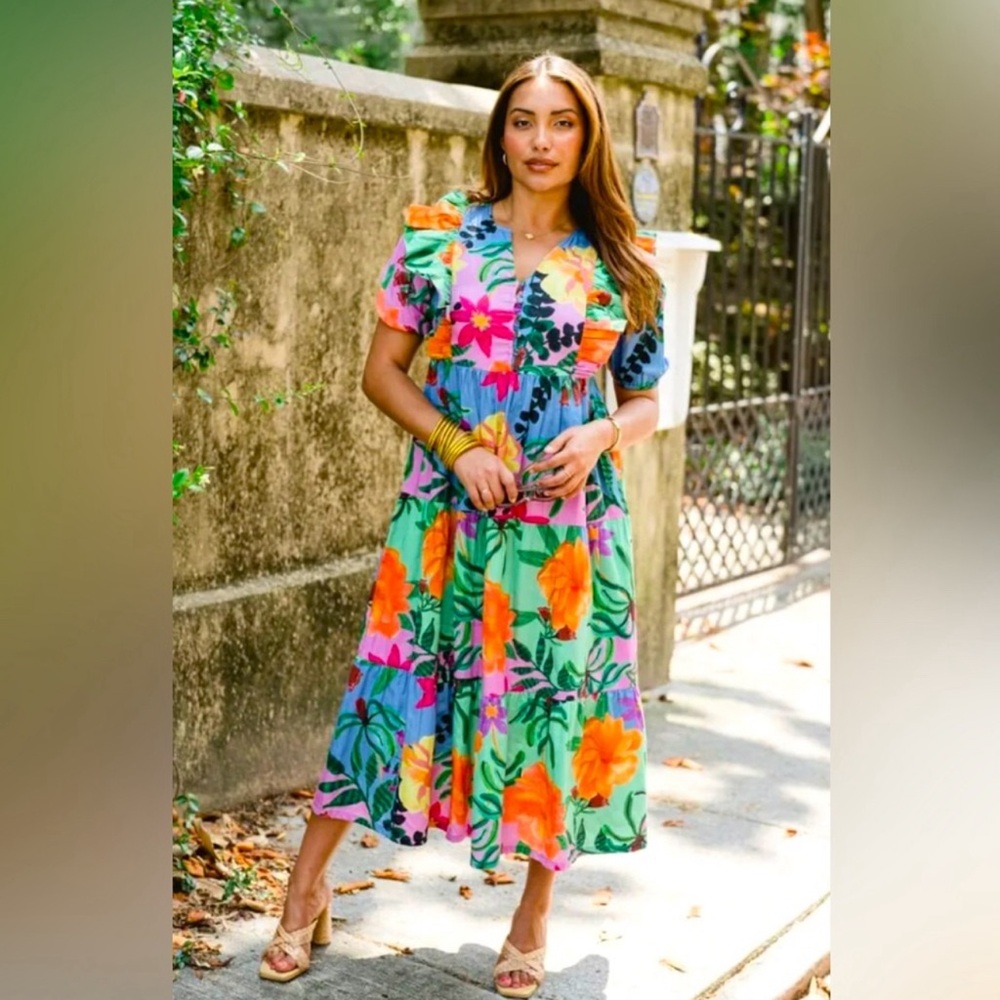 NWT BRITON COURT Agata midi Dress, Floral Size Large and XL.